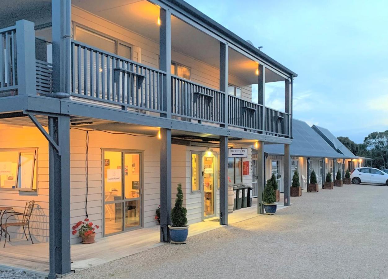Collingwood Park Motel Экстерьер фото