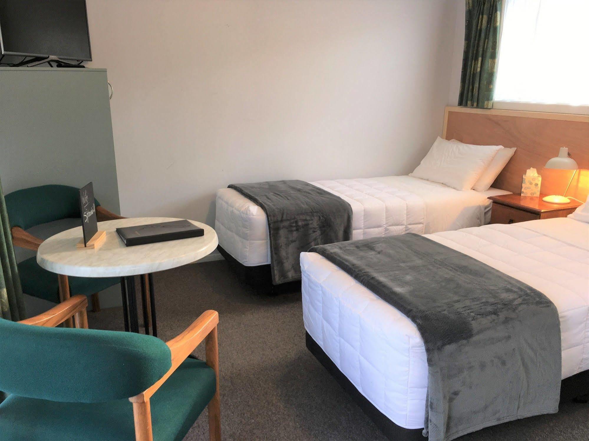 Collingwood Park Motel Экстерьер фото